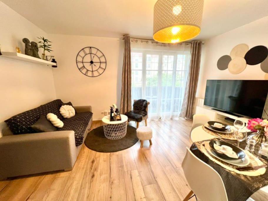 Appartement En Centre-Ville 布西圣乔治 外观 照片